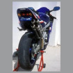 Passage de roue ermax YZF R6 99-00 avec trous pour les feux